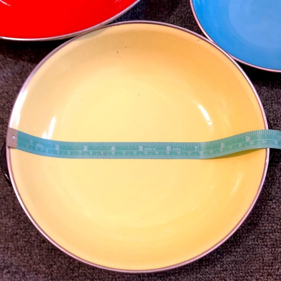 Vtg 70s Enamel Ware Pans Flat Shallow Metal MCM set of 3 made in Yugoslavia - Picture 5 of 9